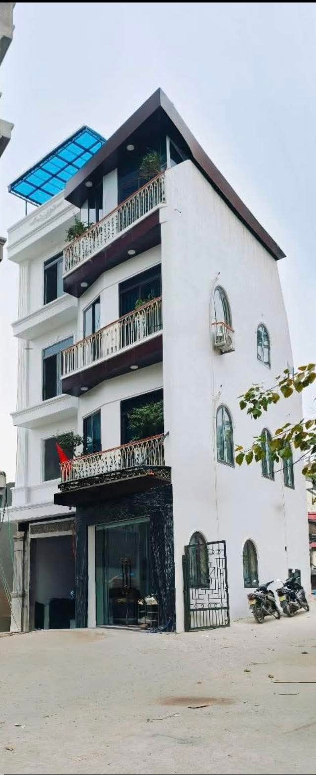 Nhà 4 tầng 1 tum khu 1 Đại Phúc 43m² giá 5 tỷ - Chỉ cần xách vali vào ở!