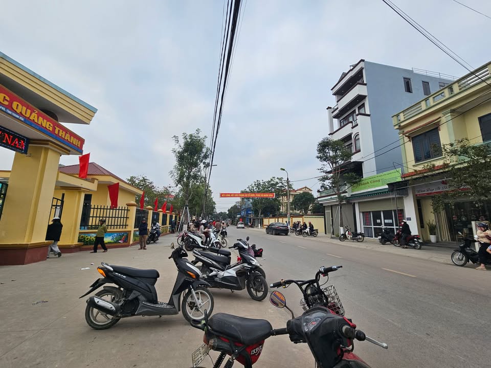 Nhà 2 tầng mới gần trường TH Quảng Thành, 80m² giá chỉ 1 tỷ - Đừng bỏ lỡ!