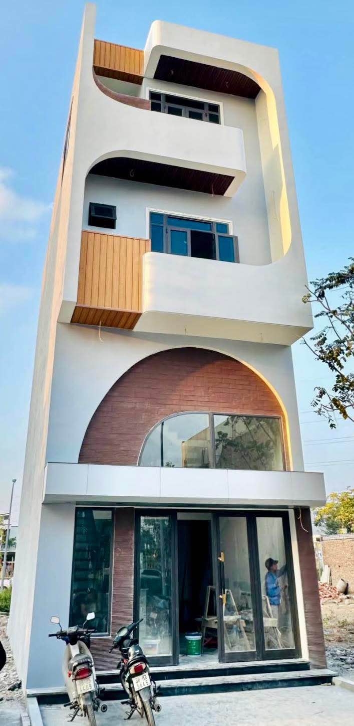 Nhà 4 Tầng Khu ĐT Mỹ Trung, Nam Định - 60m², Hướng Đông Nam Giá 5.25 Tỷ