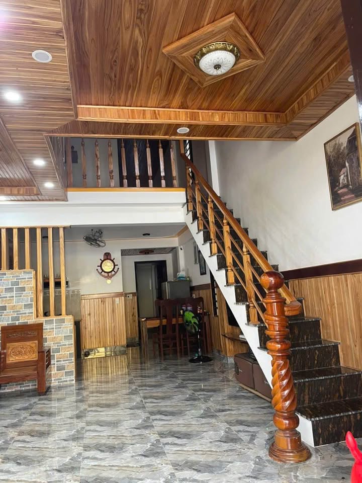 Nhà đẹp Hùng Vương, Thanh Hà, Hội An 87m² giá 2.7 tỷ - Sẵn sàng vào ở!