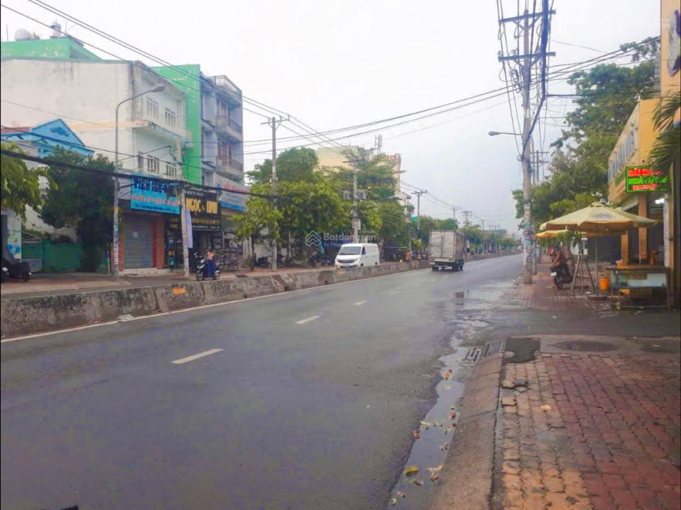 FrontHouse mặt tiền Phan Văn Hớn, Q12, 500m² - Bán gấp giá tốt!