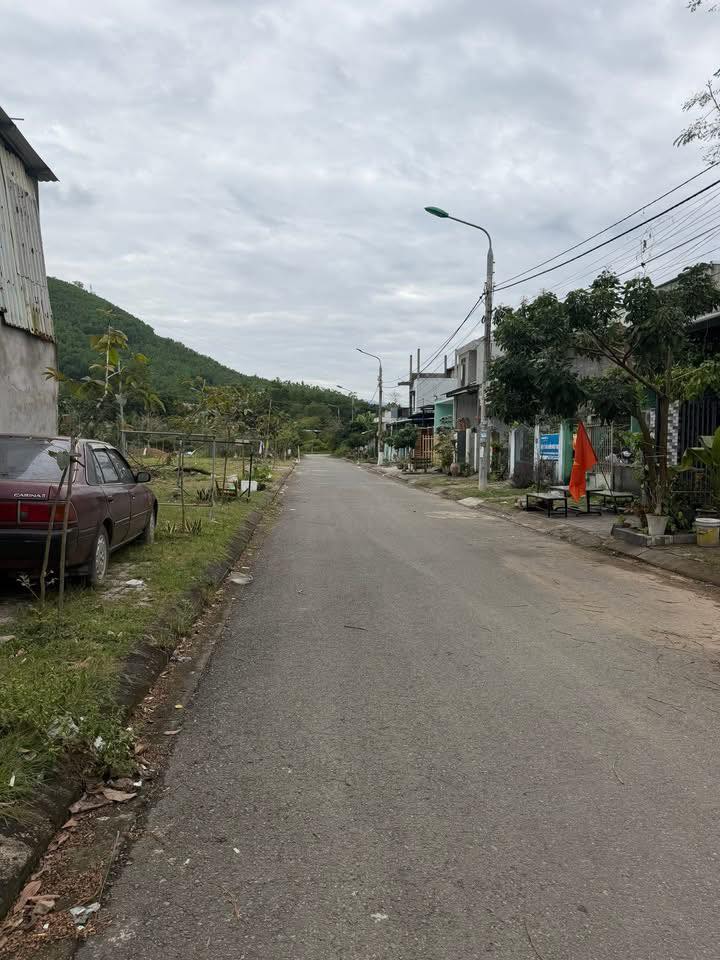 Đất nền mặt tiền Hoàng Văn Thái, Đà Nẵng 100m² - Giá chỉ 2 tỷ!