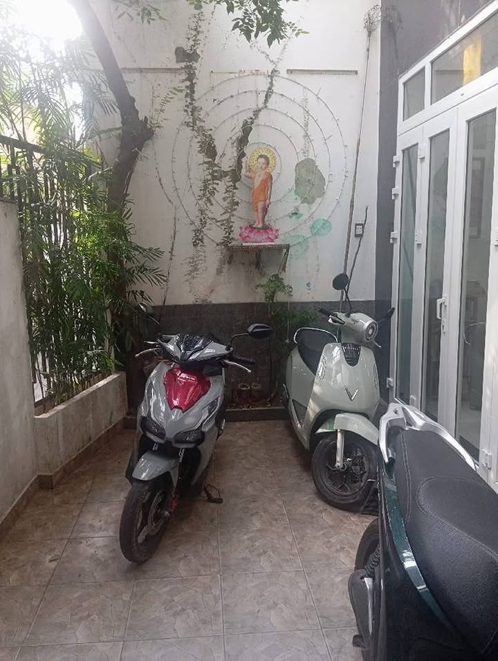 Nhà kiệt Ngô Gia Tự, Đà Nẵng 102m² giá 10.58 tỷ - Thiết kế hiện đại, tiện nghi!