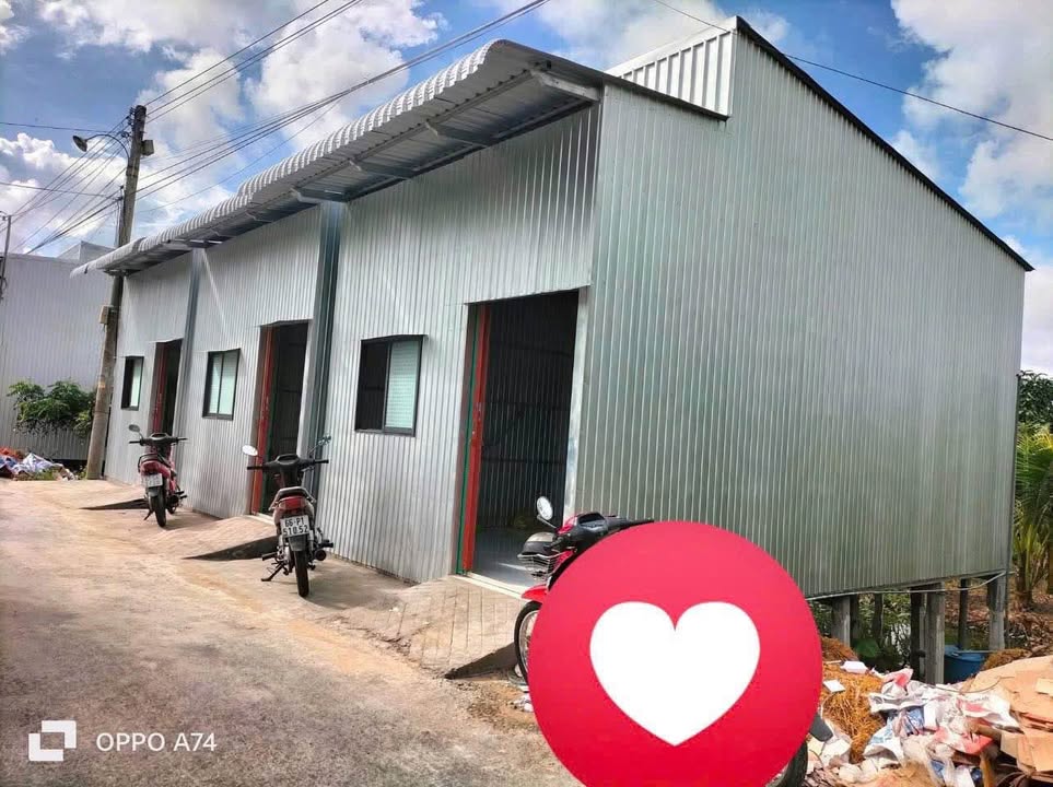 Nhà mặt tiền đường đê bao kinh 3, Phường Châu Phú A, 36m² giá 280 triệu - Sổ hồng chưa chuyển nhượng!