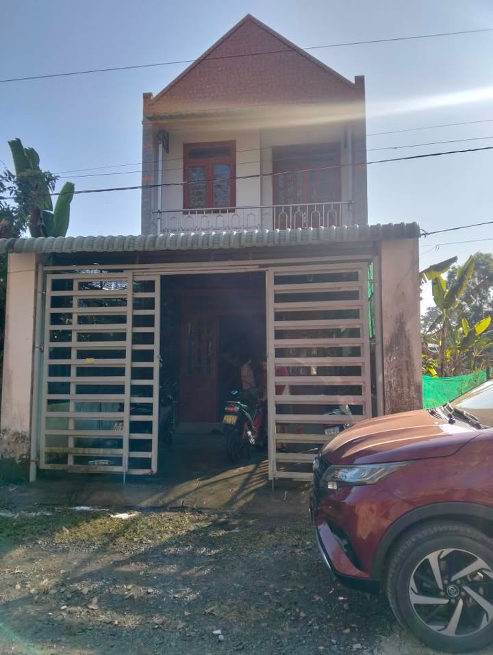 Nhà phố Phường Hòa Lợi, Bến Cát 175m² giá 1 tỷ - Sẵn sàng vào ở ngay!