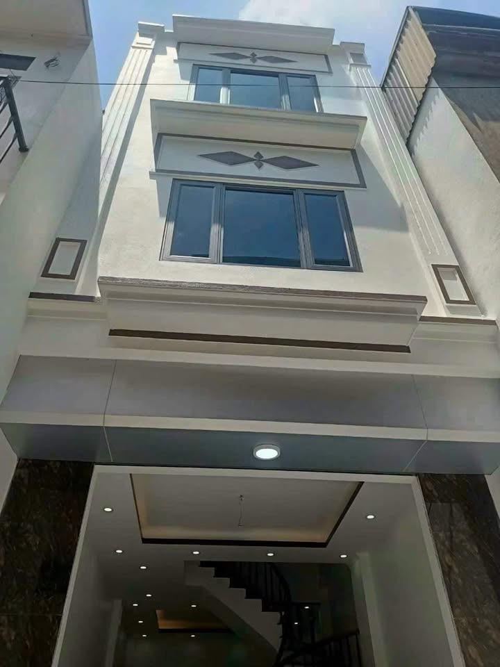 Nhà 3 tầng Bồ Xuyên, Thái Bình 45,5m² giá 1,4 tỷ - Thiết kế hiện đại, vị trí trung tâm