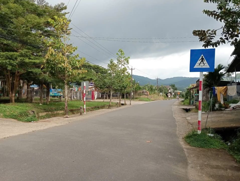 Đất thổ cư 588m² Phường 3 Bảo Lộc giá chỉ 1.8 tỷ - Đường rộng thông thoáng!