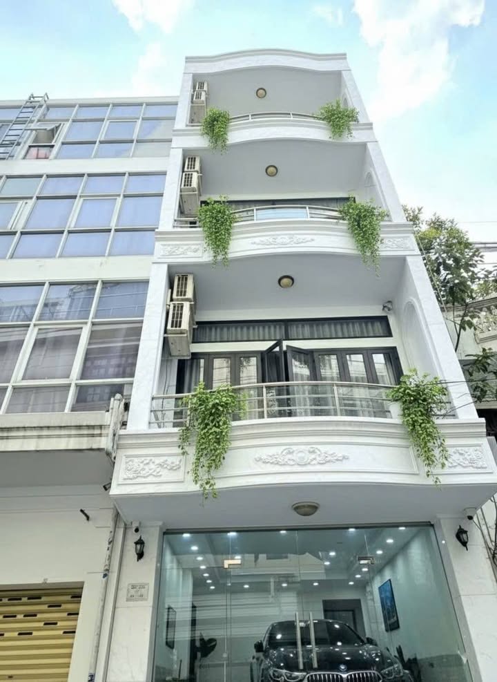 FrontHouse Đường D3, Bình Thạnh 80m² giá 18.8 tỷ - Đầu tư sinh lời cao!