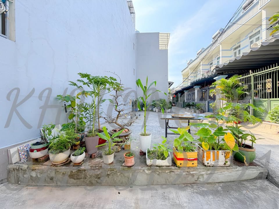 Lô đất hẻm xe hơi đường Huỳnh Tấn Phát, Quận 7, 70m² - Giá 6.2 tỷ - Đầu tư sinh lời