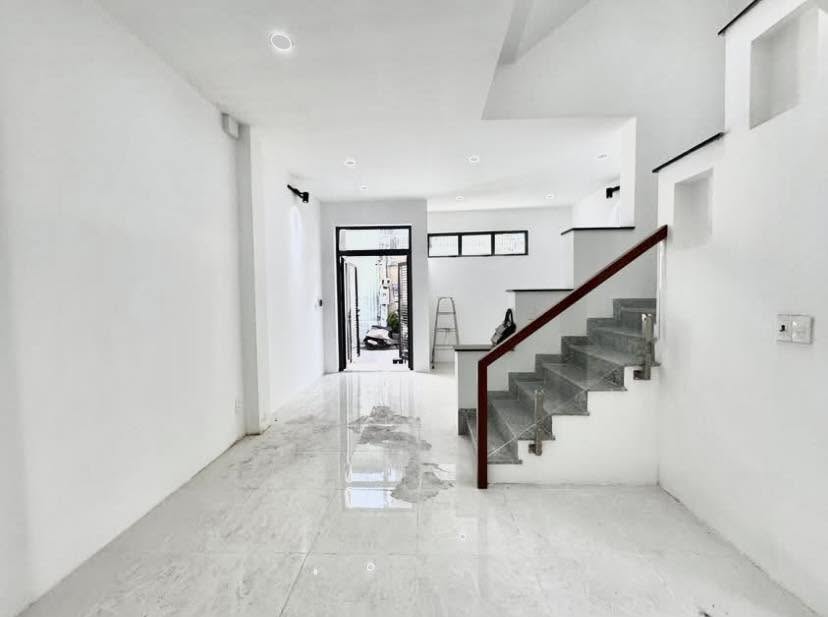 Nhà BTCT khu phân lô Ngô Chí Quốc, Thủ Đức 52m² giá 4.3 tỷ - Không thể bỏ lỡ!