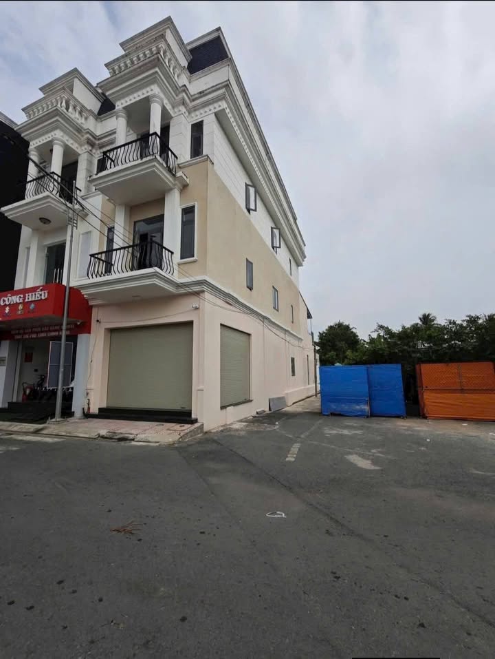 Nhà Mặt Tiền Chợ Tân Trụ, Long An - 105m² Giá 5 Tỷ, Kinh Doanh Sầm Uất