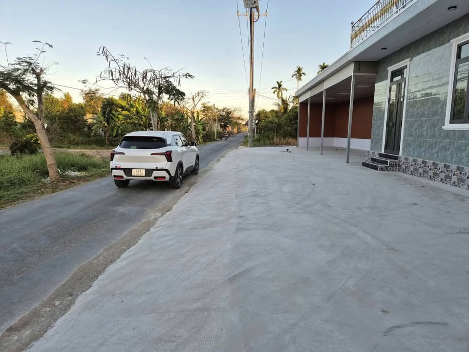 Nhà mặt tiền đường nhựa AO GÒN, Tân Lân, 235m² giá 2,7 tỷ - Chính chủ cần bán gấp!