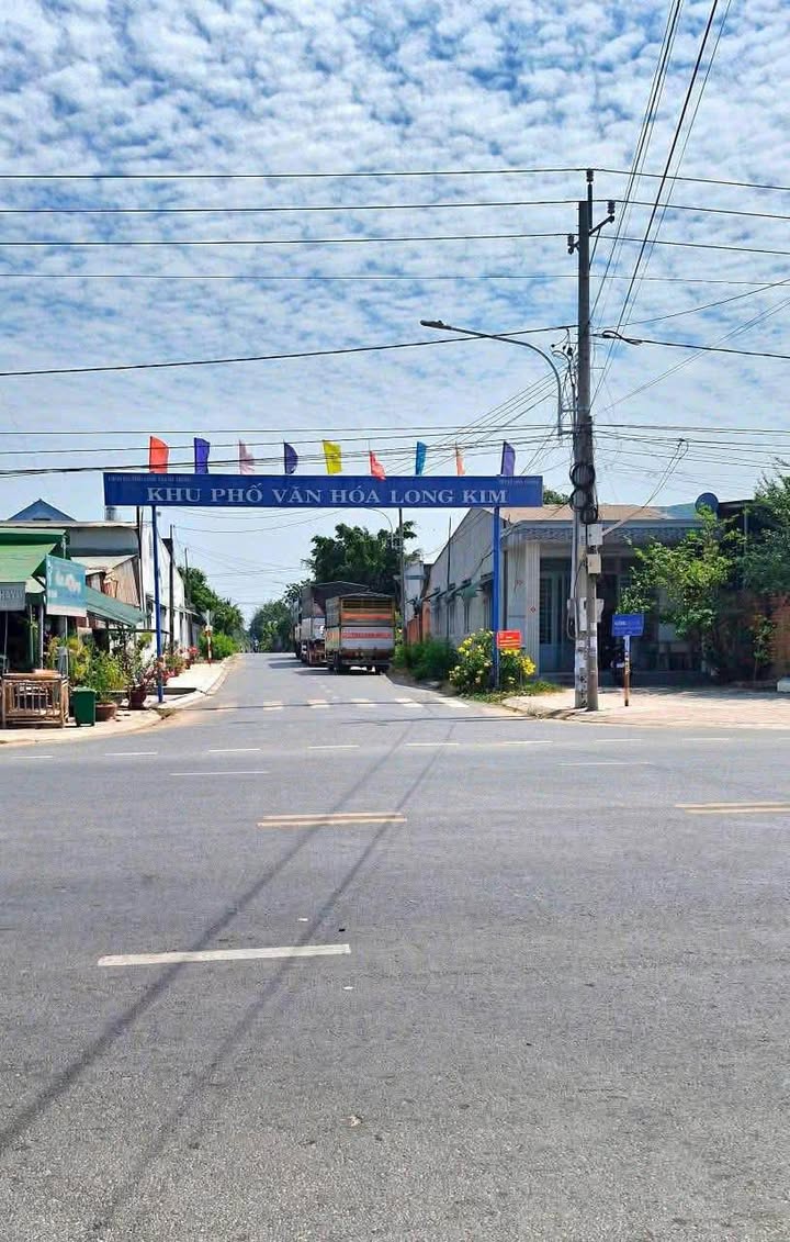 Nhà mặt tiền đường Nguyễn Chí Thanh, Phường Long Hoa, 334m² giá 8.028 tỷ - Sổ đỏ chính chủ, đầu tư sinh lời!