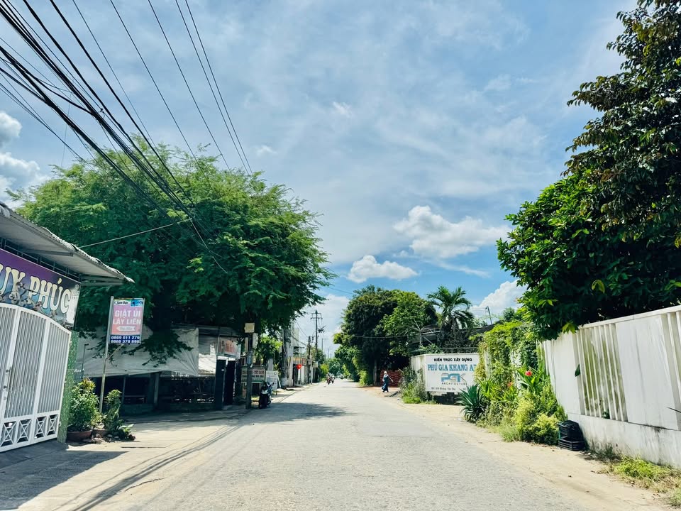 Đất mặt tiền đường Hoàng Văn Thụ, Quảng Ngãi 100m² giá chỉ 2.3 tỷ - Cơ hội đầu tư tuyệt vời!