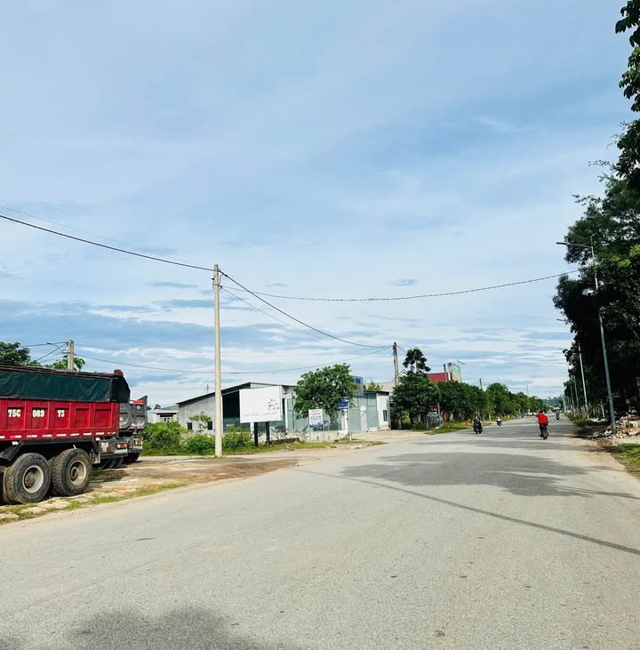 Đất Mặt Tiền Đường 24m - 240m² Phú Lộc, Huế - Giá Đầu Tư 3.8 Tỷ