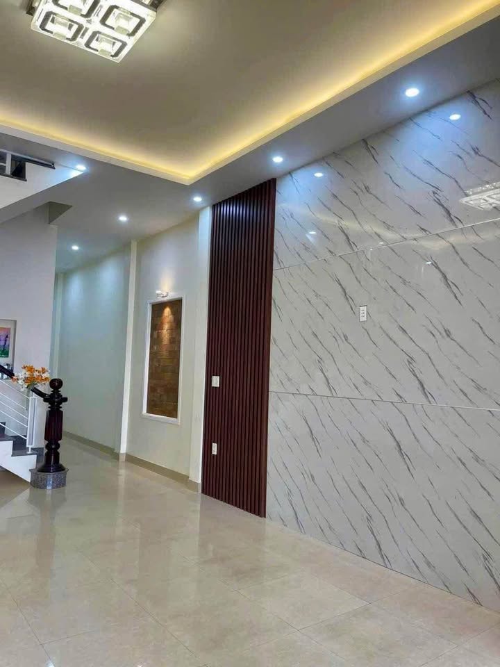 Nhà mặt tiền Phạm Văn Đồng, TP Huế 120m² giá 7 tỷ - Kinh doanh lý tưởng!