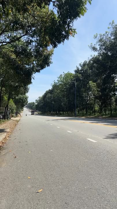 Đất thổ cư 150m² mặt tiền đường lớn Chánh Phú Hòa - Giá chỉ 2.2 tỷ!