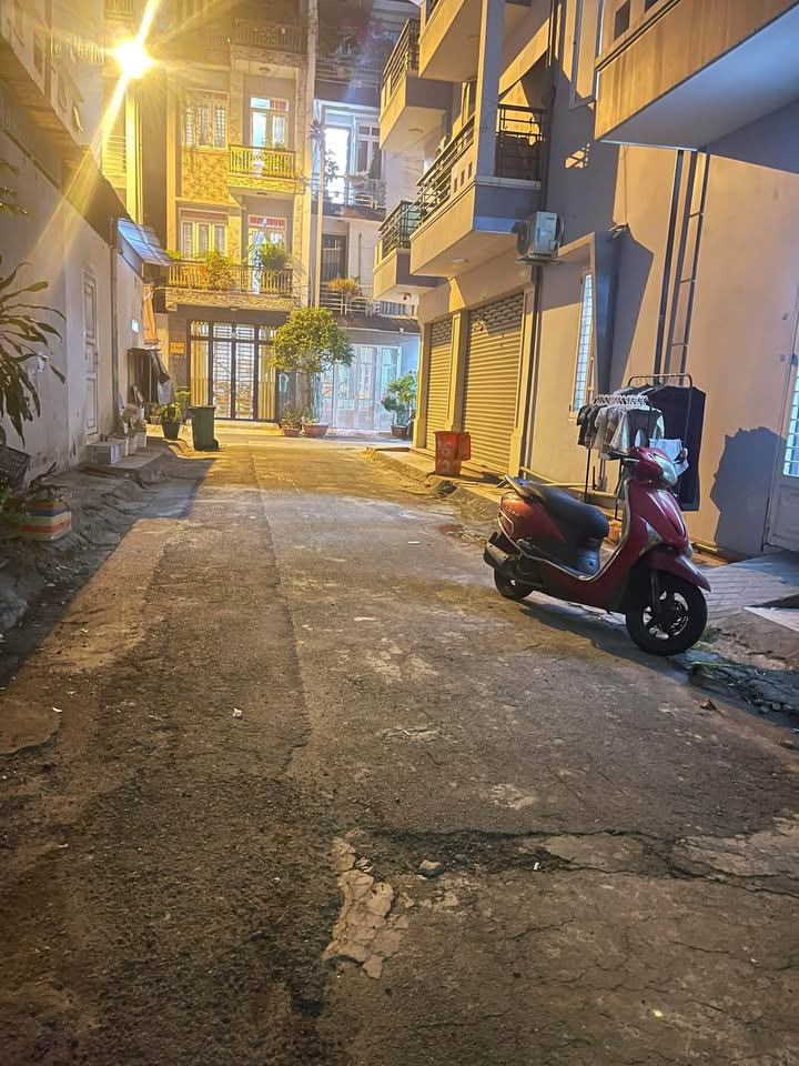 Nhà 4 tầng hẻm 133 Trần Thị Trọng, Tân Bình 60m² giá chỉ 7 tỷ - Cơ hội vàng cho nhà đầu tư!