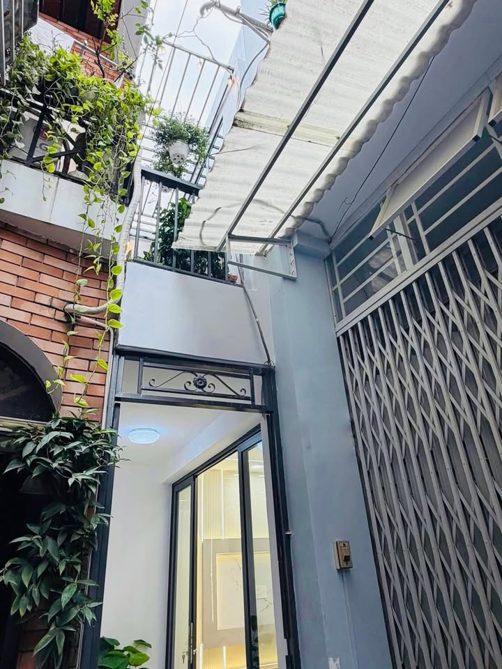 Townhouse Nguyễn Văn Công Gò Vấp 23m² giá 3.89 tỷ - Full nội thất cao cấp