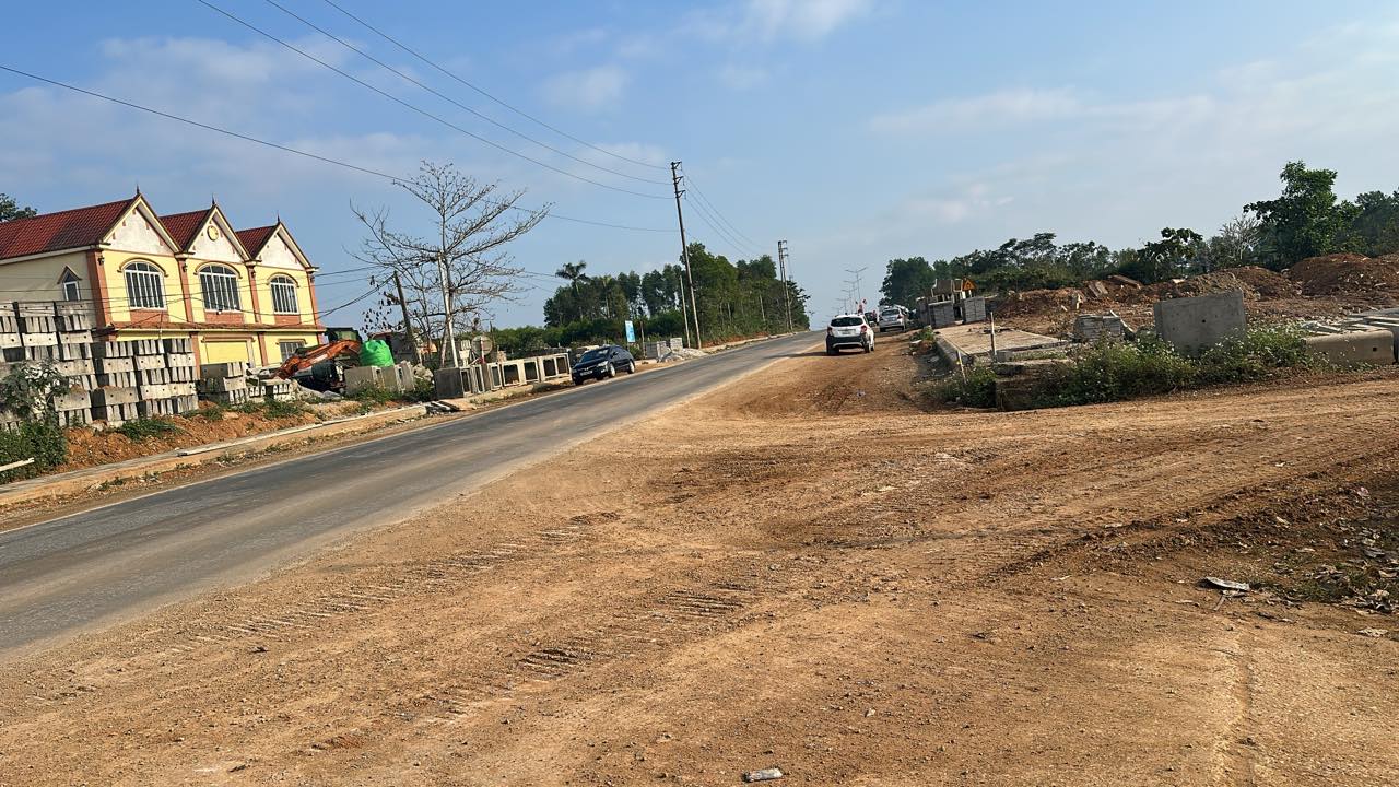 Nhà mặt tiền đường Tôn Thất Thuyết, TP. Hà Tĩnh, 174m², giá 800 triệu - Cơ hội đầu tư tuyệt vời!