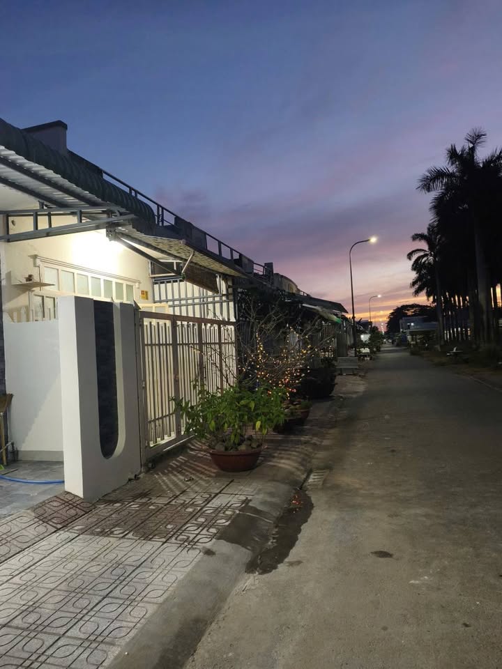 Nhà riêng Đường D6, Phường 4, Sóc Trăng 84m² giá 1.55 tỷ - Sẵn sàng ở ngay!