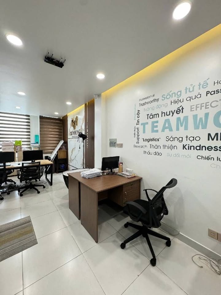 Nhà đẹp Quận 11 64m² giá 8.1 tỷ - Bán gấp, hẻm xe hơi 5m!