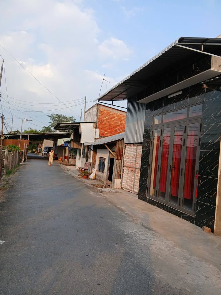 Nhà riêng mặt tiền đường nhựa Sa Đéc 48m² giá 300 triệu - Cơ hội đầu tư tuyệt vời!