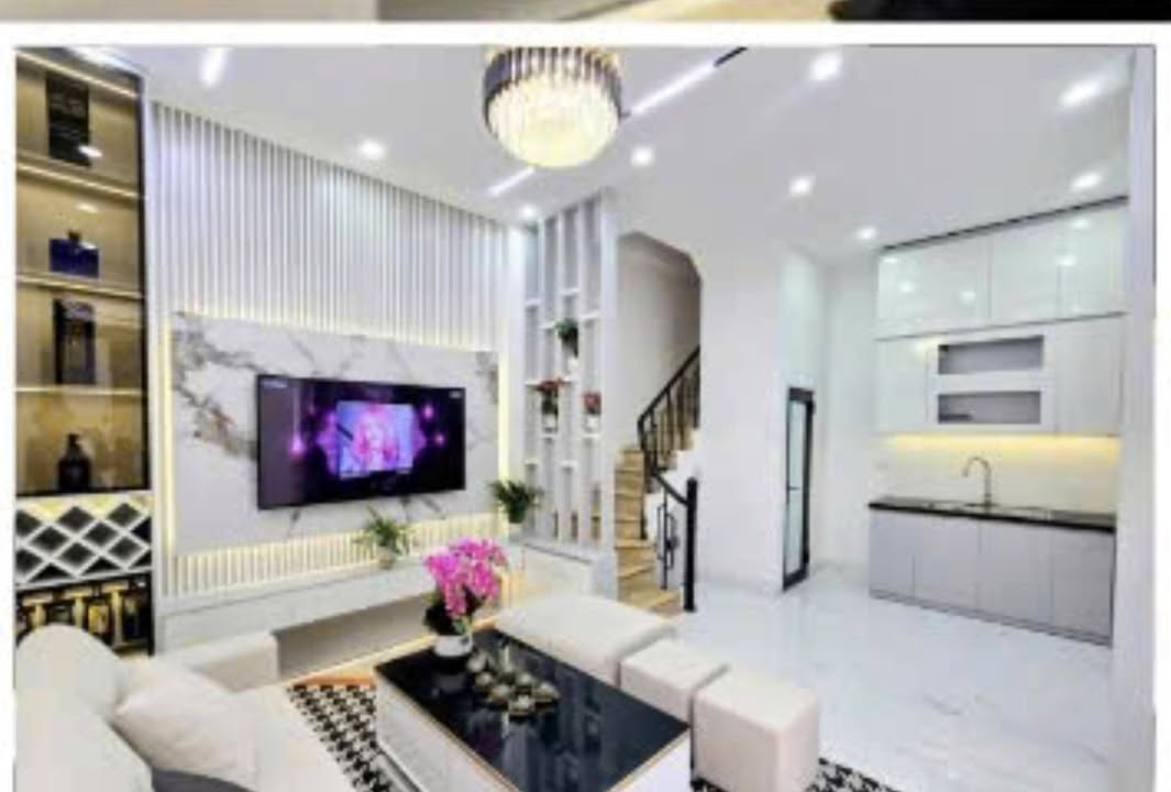 Nhà 5 tầng Định Công, 26m² giá 6.86 tỷ - Chính chủ bán gấp!