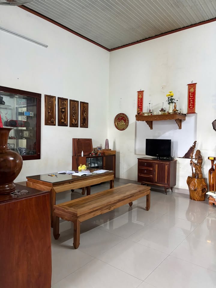 Nhà hẻm thông Đường Nơ Trang Gưh 109m² giá 2.79 tỷ - Sẵn sàng vào ở ngay!