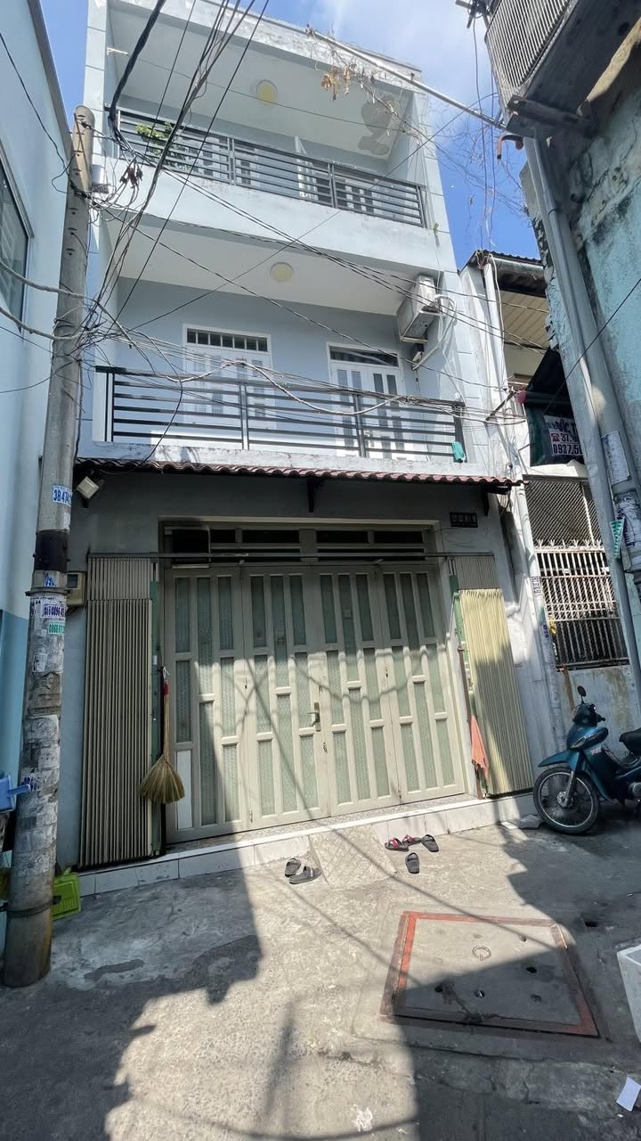 Nhà đẹp 3 tầng tại Nguyễn Duy, Tân Phú - Giá 3.95 tỷ - Sẵn sàng vào ở!