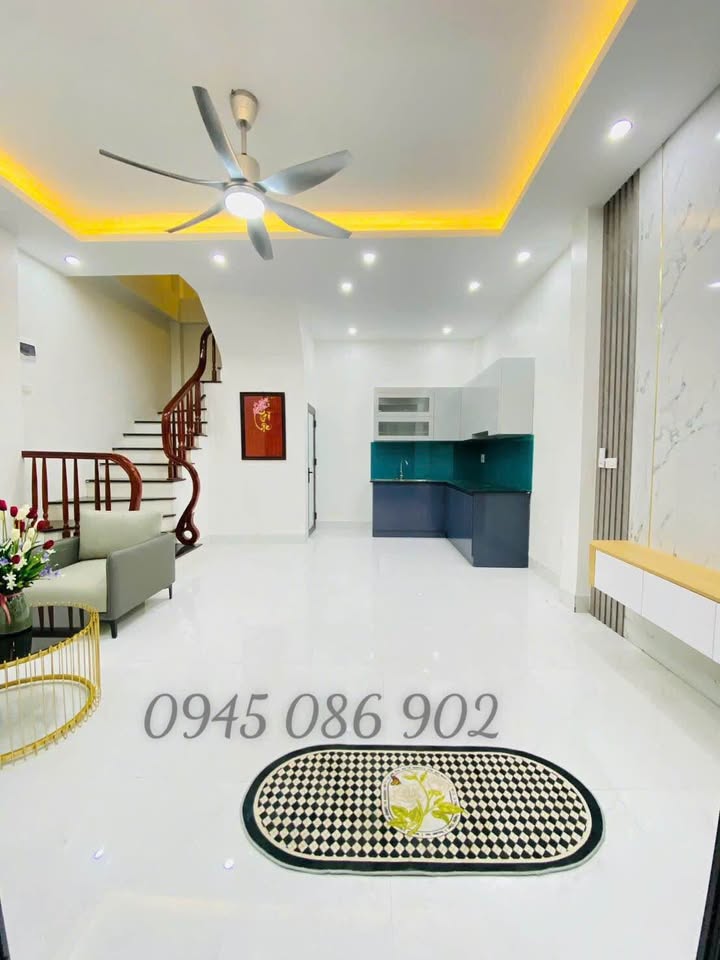 Nhà 3 Tầng Quang Trung, Thái Bình 35m² - Sổ Đỏ, Full Nội Thất