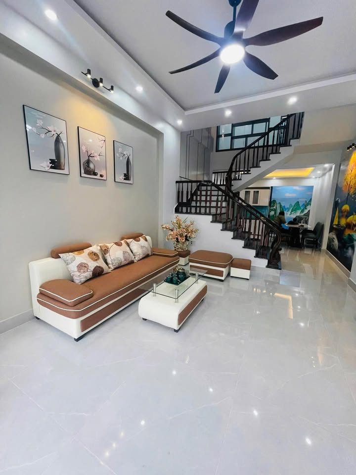 Nhà 3.5 tầng Phường Quang Trung 52.8m² giá 3 tỷ - Chính chủ bán gấp!