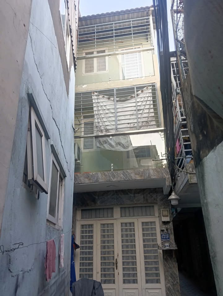 Nhà 1 trệt 2 lầu tại Quận 7 - Diện tích 21m² giá chỉ 1.75 tỷ