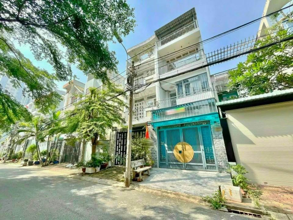 Nhà phố KDC Nam Long Quận 7 85m² giá thỏa thuận - Ô tô trước nhà!
