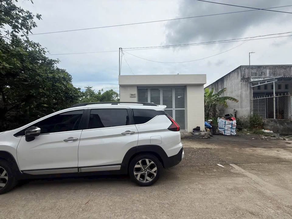 Nhà cấp 4 mới xây tại Thị trấn Long Hồ, 122.6m² giá 1.2 tỷ - Ô tô vào tận nhà!