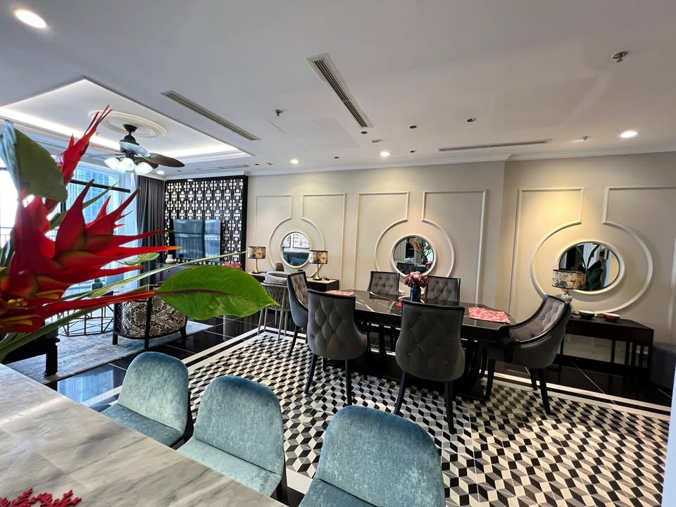 Chung cư Vinhomes Central Park 126m² 3PN - View Landmark 81, Sông & Công viên