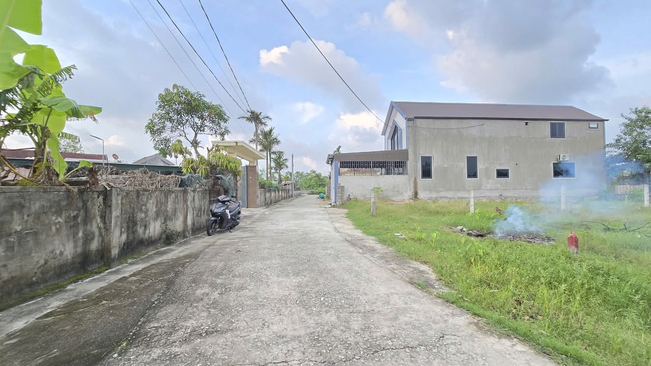 Đất thổ cư Thôn Sâm Lộc, Xã Sơn Lĩnh 135m² giá 1.2 tỷ - Gần trung tâm hành chính!