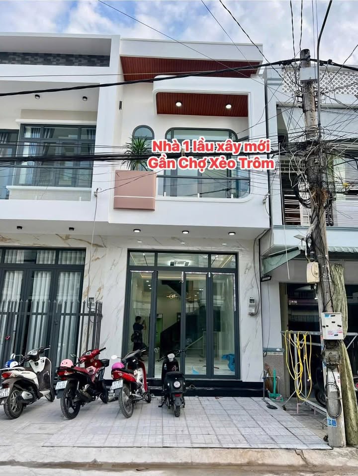 Nhà 1 trệt 1 lầu tại KDC Xẻo Trôm, Long Xuyên 56m² giá 2 tỷ - Chính chủ bán gấp!