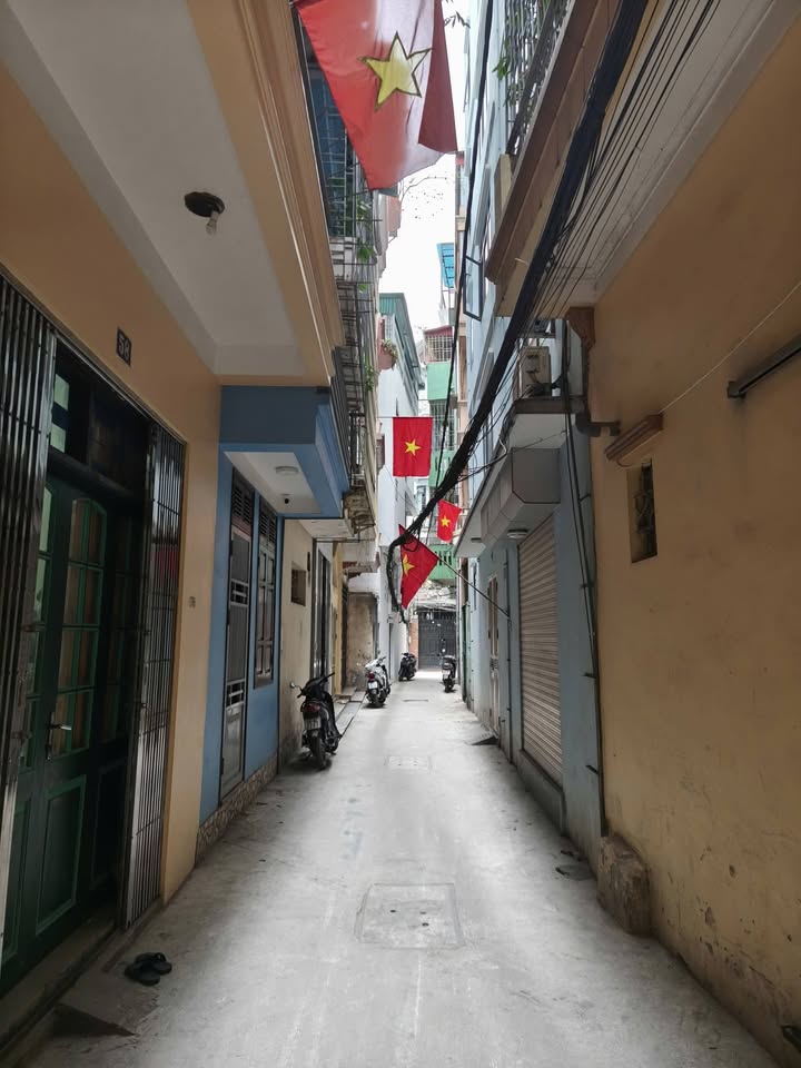 Đất nền phố Tôn Thất Tùng, 40m² giá 9 tỷ - Đầu tư sinh lời ngay!