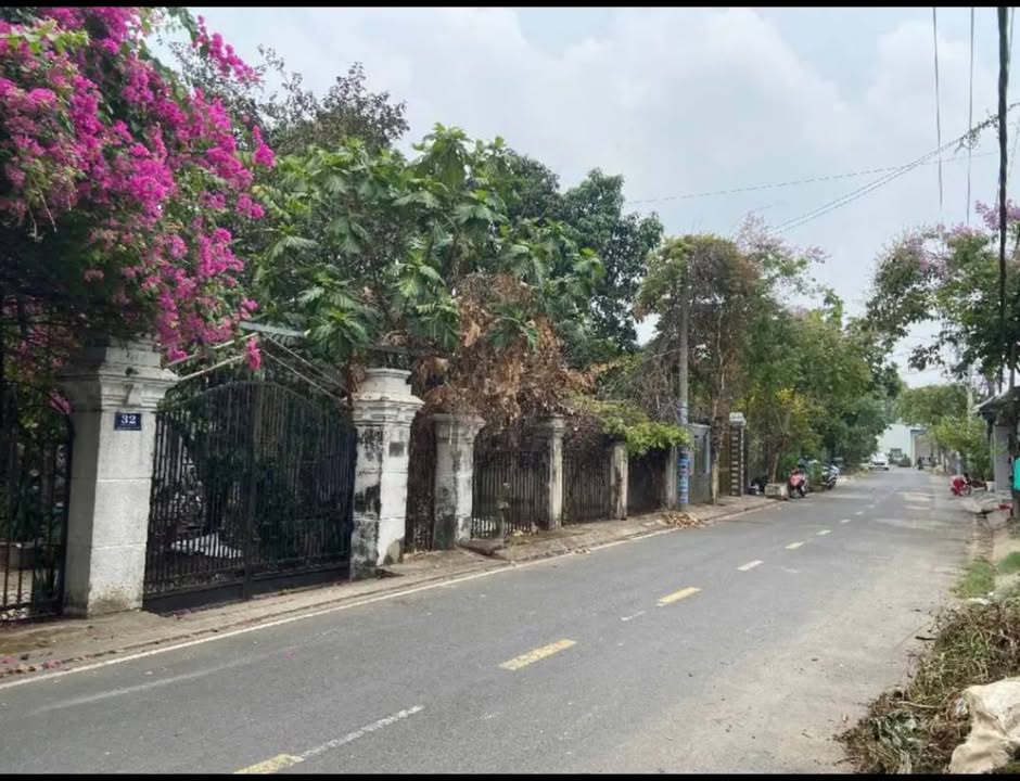 Nhà mặt tiền Xuân Thới Thượng, Hóc Môn, diện tích 345m², giá 10.4 tỷ - Sân vườn rộng thoáng