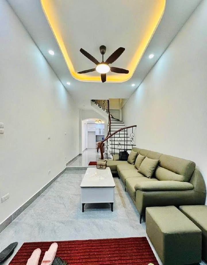 Nhà riêng Doãn Kế Thiện, Cầu Giấy, 36m² giá 8 tỷ - Mặt phố ô tô chỉ 10m!