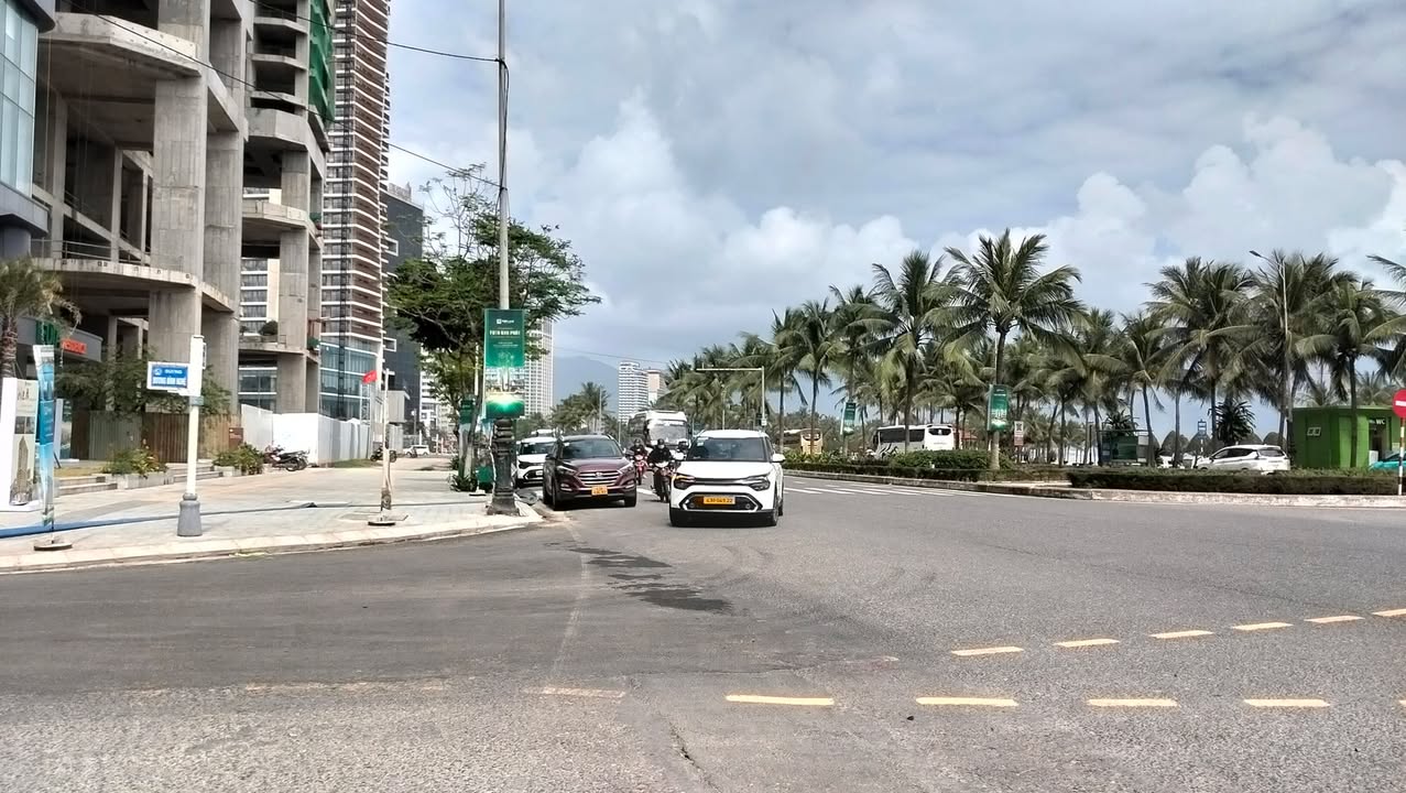 Bán gấp FrontHouse Đường Lý Văn Tố, Quận Sơn Trà, 154m², chỉ 30.5 tỷ - Cơ hội vàng cho đầu tư!