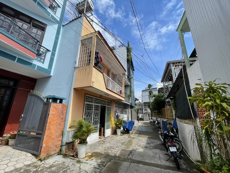 Nhà riêng Phường 10 Đà Lạt 89m² giá 9.7 tỷ - Nhà mới tân trang, sẵn sàng vào ở!