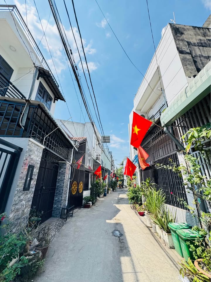 Đất Long Trường 50m² giá 3,15 tỷ - Vị trí đẹp, hẻm xe hơi