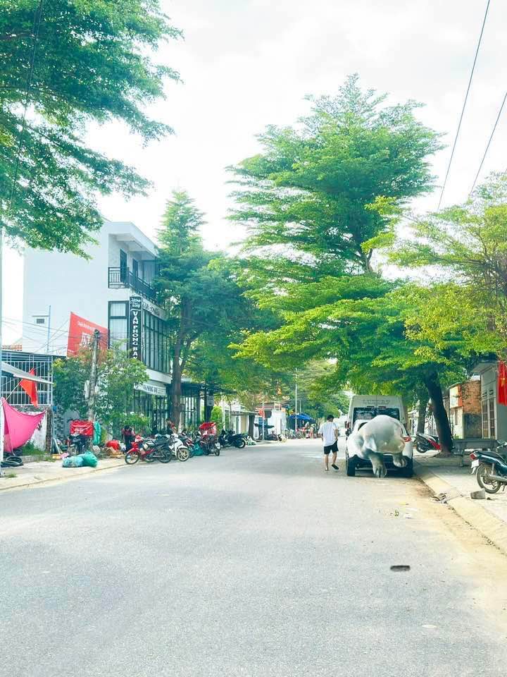 Nhà FrontHouse Vạn Lương 104m² giá 3.5 tỷ - Cách biển chỉ 100m!