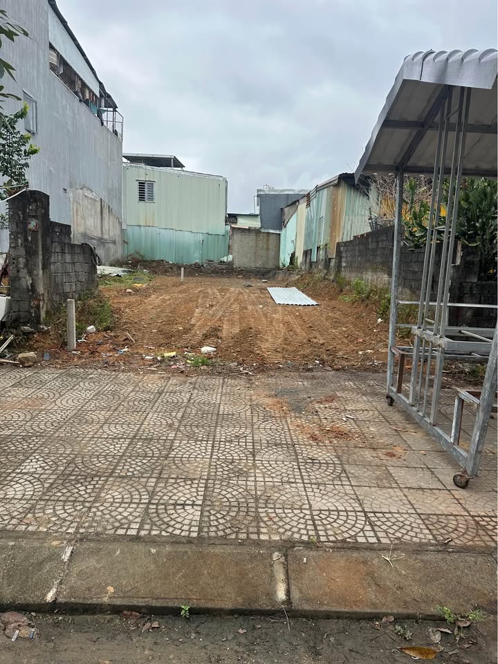 Lô đất mặt tiền Đa Sơn 3, Đà Nẵng 110m² giá 4.75 tỷ - Vị trí đẹp thuận tiện kinh doanh!