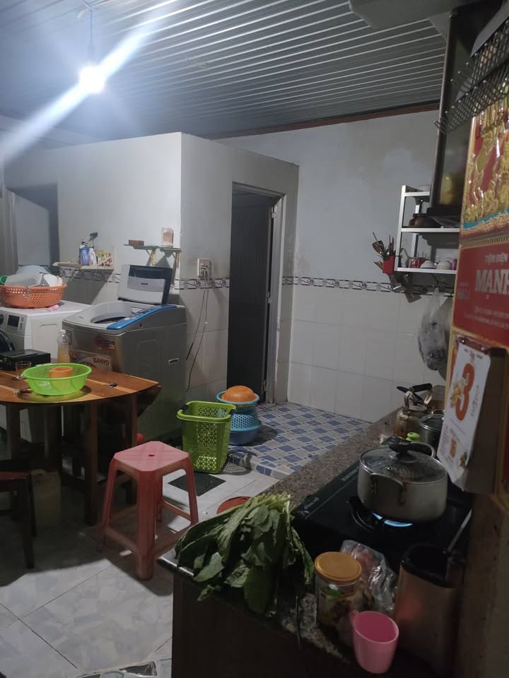 Nhà riêng Phường Lộc Sơn, Bảo Lộc 114m² giá 1.9 tỷ - Vị trí thuận tiện, dân cư đông đúc!