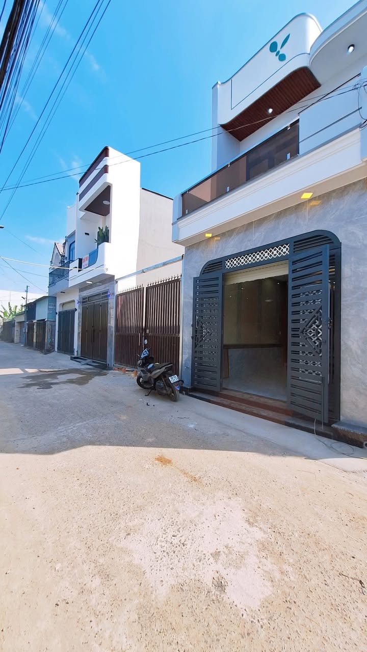 Nhà 1 Trệt 1 Lầu Phường Bửu Hòa 82m² giá 3.95 tỷ - Thiết kế hiện đại, sẵn sàng ở ngay!