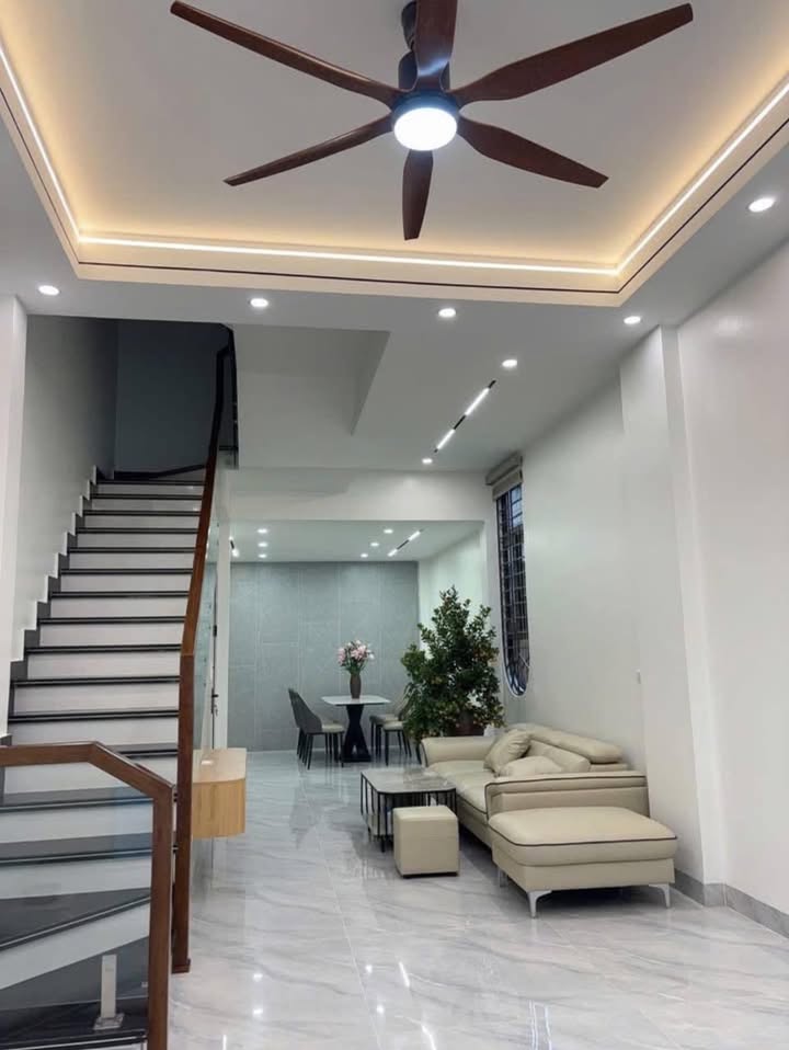 Nhà góc 3 tầng mới tinh tại Phường Vũ Ninh, TP. Bắc Ninh - Mặt tiền 4.2m, chỉ 6 tỷ!