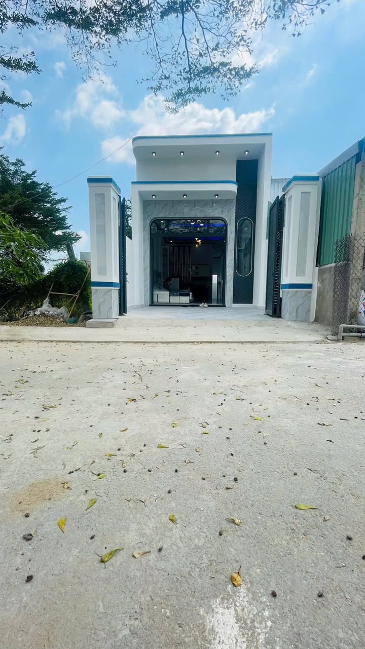 Nhà cấp 4 Thị trấn Cần Giuộc 90m² giá 1.78 tỷ - Sổ hồng hoàn công chính chủ!